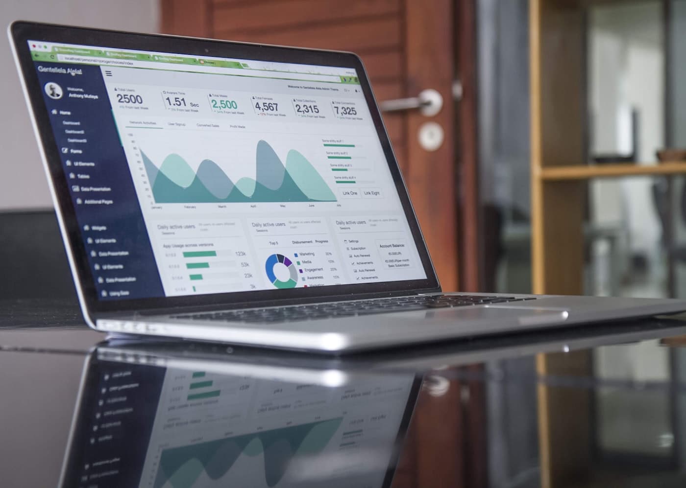 SEO & Marketing illustration
